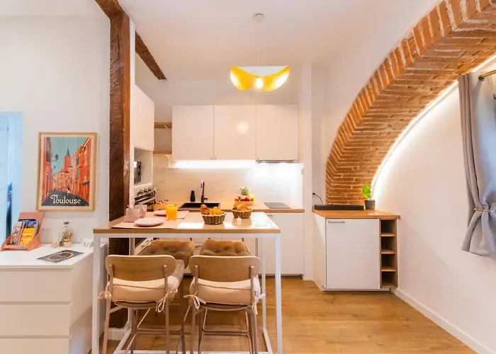 Capitole La Voute Rose Apartman *